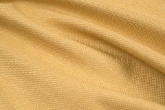 Bravo_a yellow