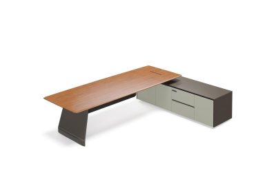 Стол руководителя Varna EN89R-2.300225